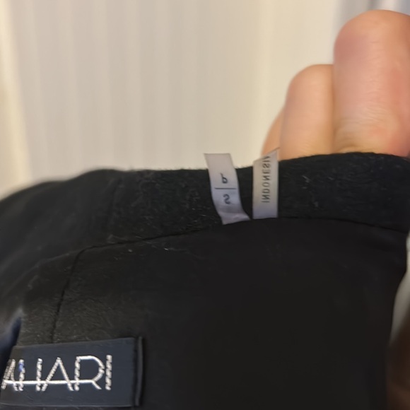 Tahari coat size S - Picture 5 of 5